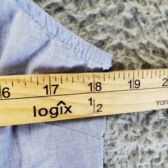 Banana Republic Top Womens Size 12 Light Blue Sleeveless Button-Down Chambray - Picture 6 of 8